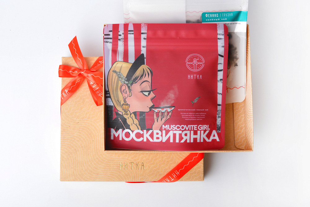 Подарочная коробка